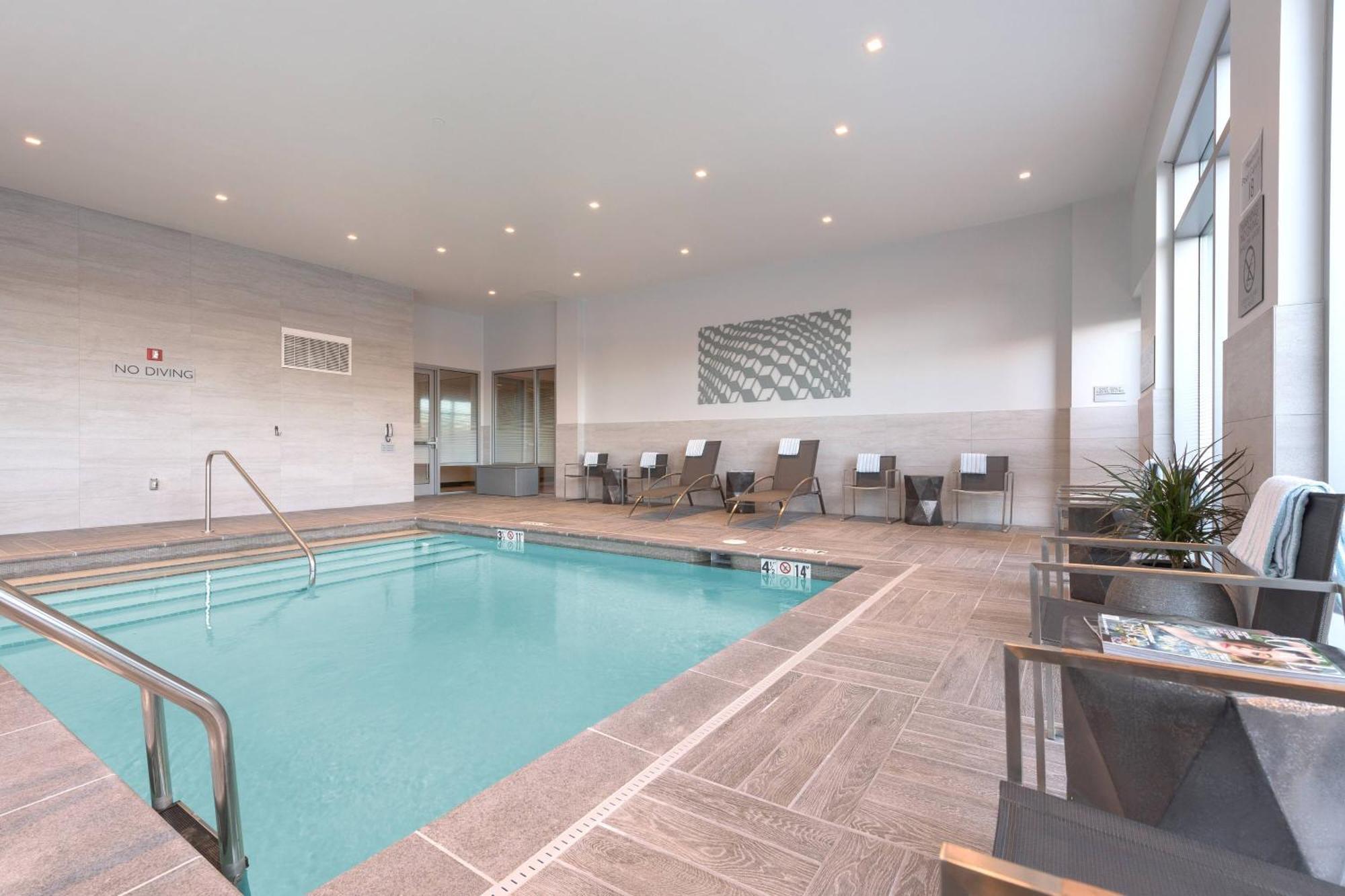 Hotel Ac By Marriott Boston North
